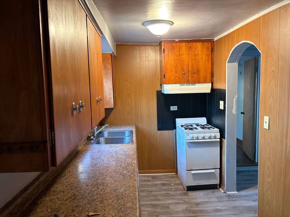 936 6th St, Beloit, WI 53511 - House for Rent