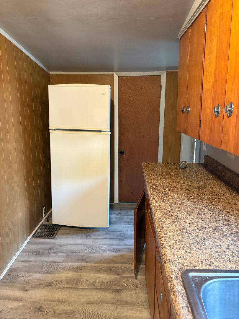 936 6th St, Beloit, WI 53511 - House for Rent - Image 2
