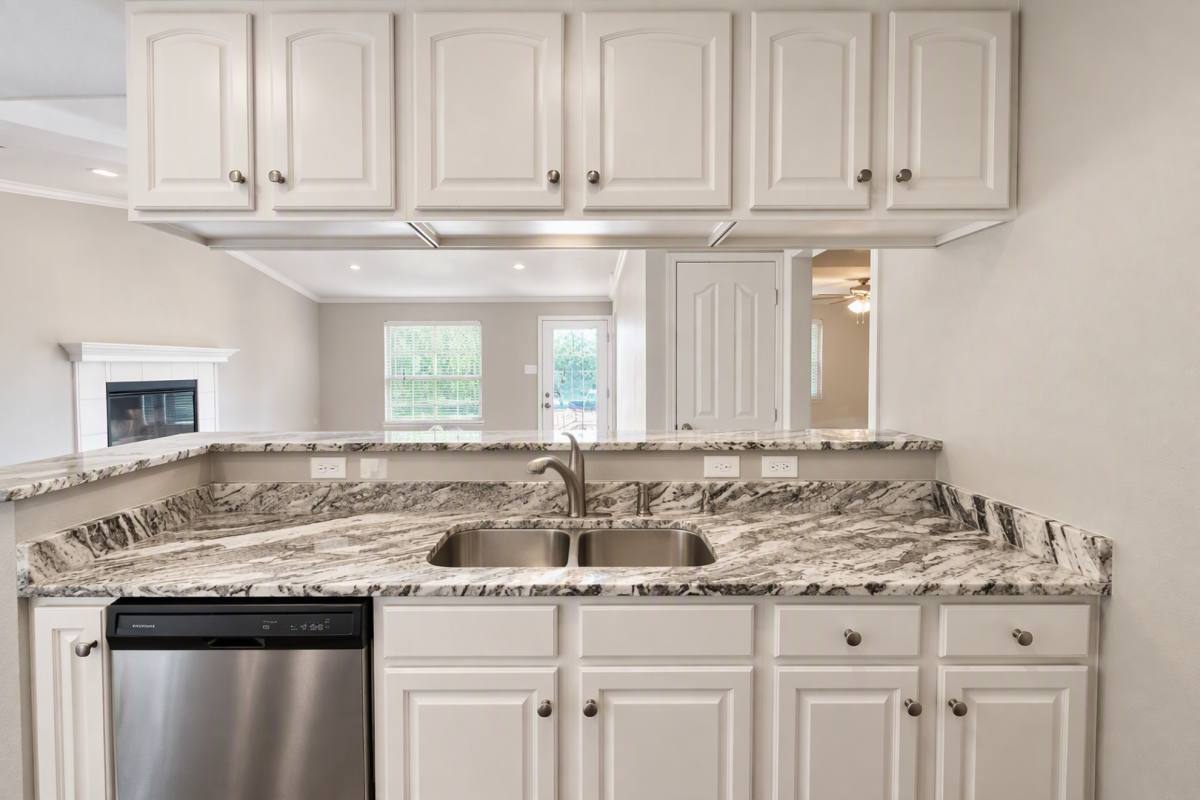 8320 Cambridge Rd #M16, Tyler, TX 75703 - Townhouse for Rent - Image 4