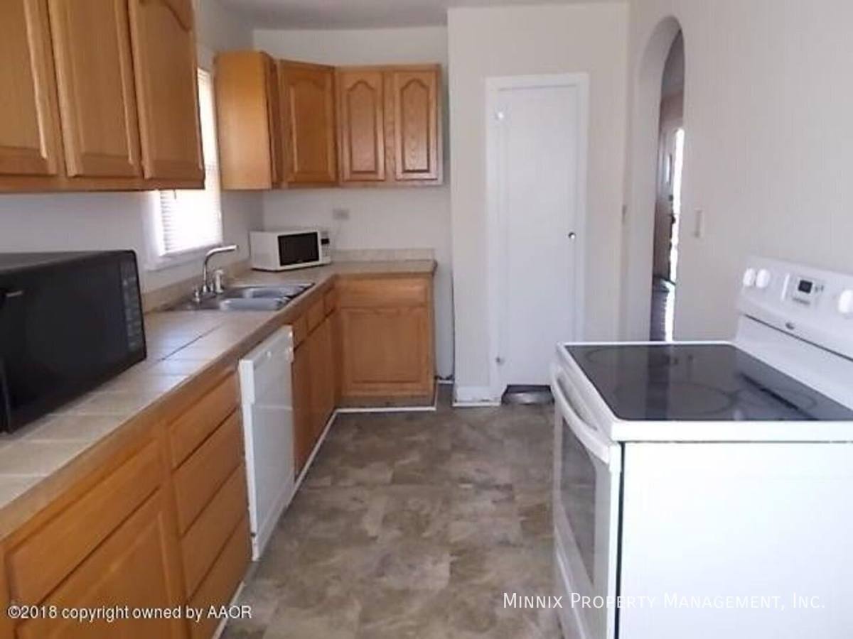 House for rent at 3608 S Polk St, Amarillo, TX 79110