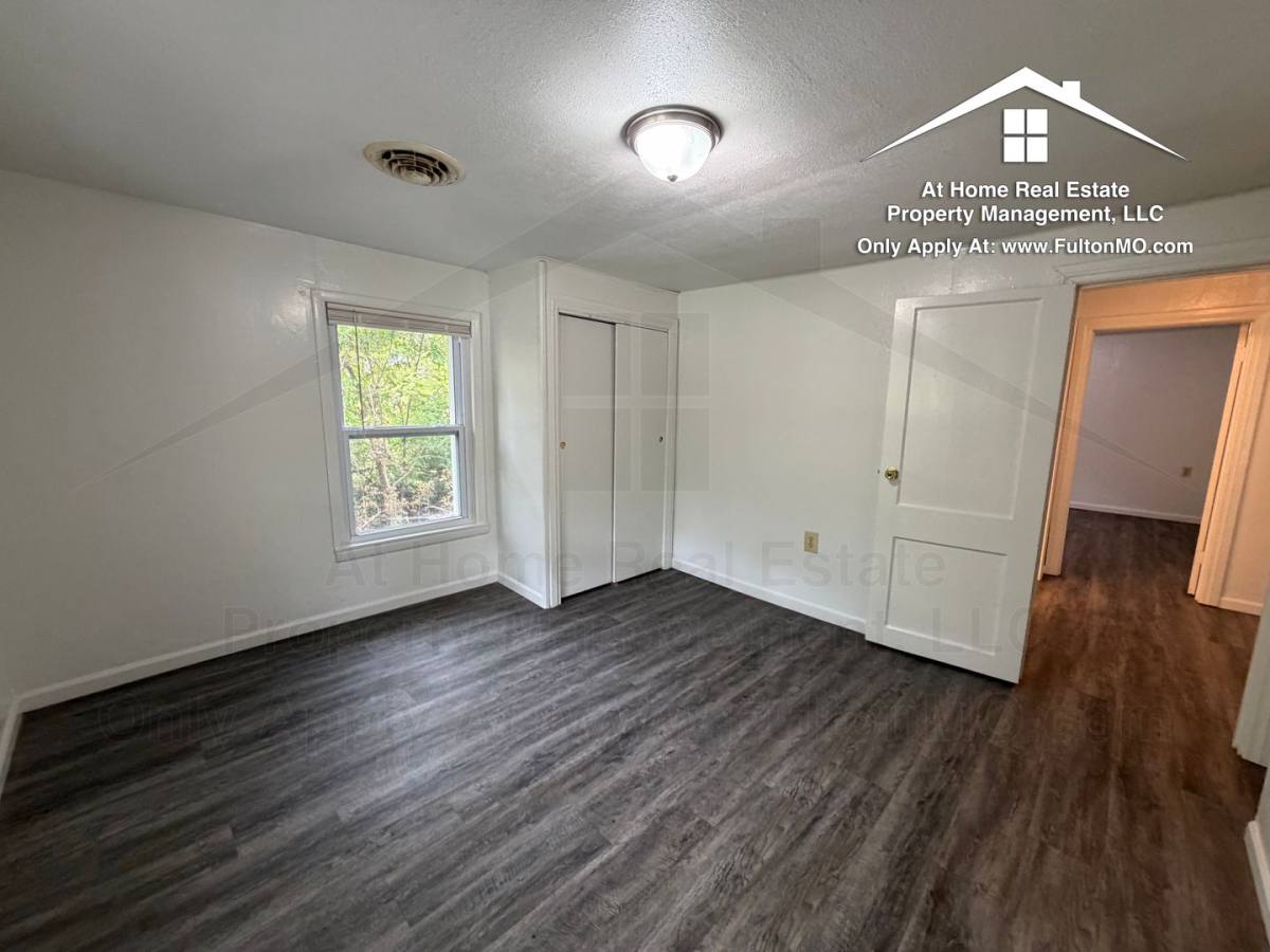 221 W 2nd St, Fulton, MO 65251 - House for Rent - Image 9