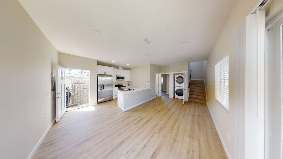 Townhouse for rent at 5016 Catoctin Dr, San Diego, CA 92115