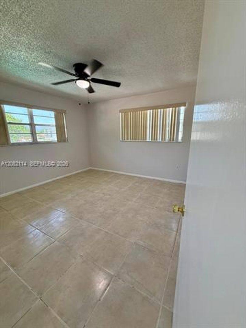 2433 SW 11th St Th, Miami, FL 33135 - Townhouse for Rent - Image 7