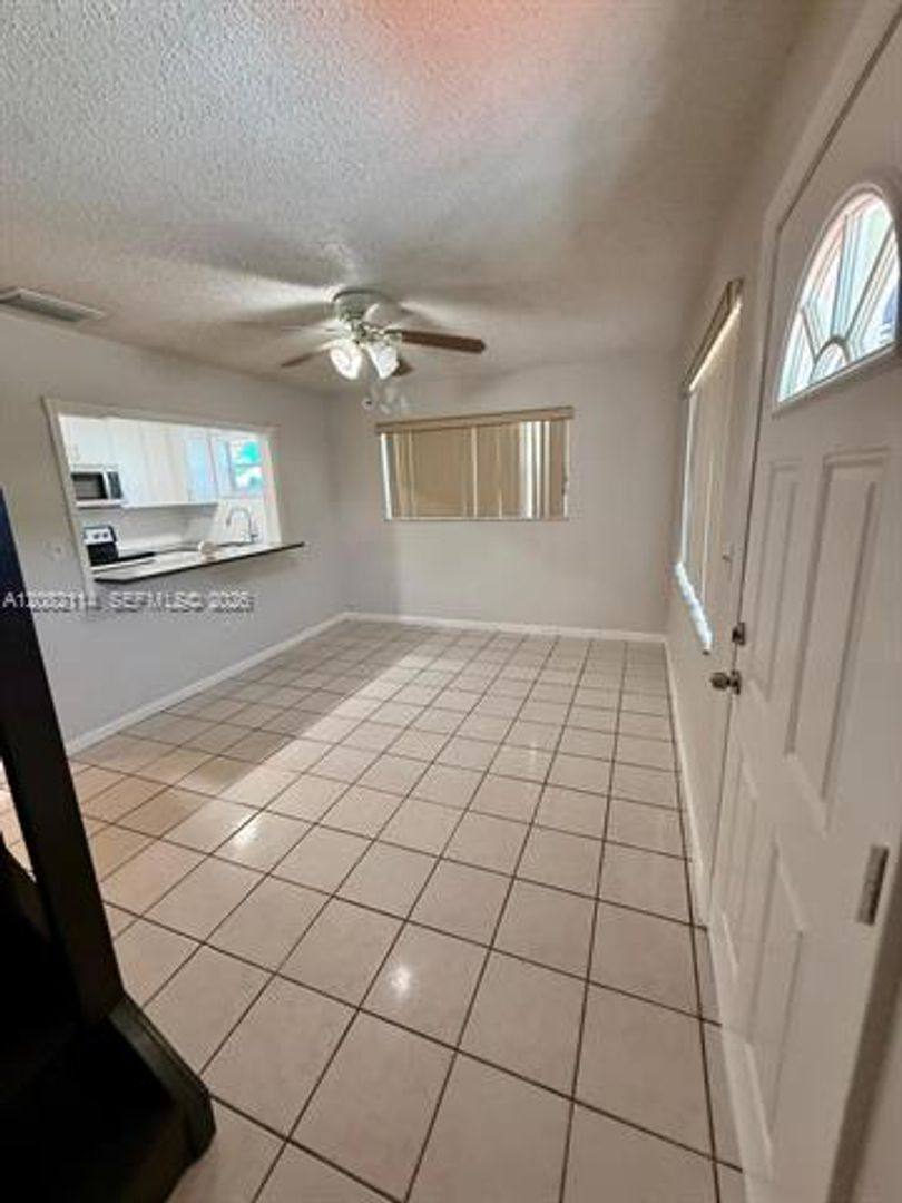 2433 SW 11th St Th, Miami, FL 33135 - Townhouse for Rent - Image 4
