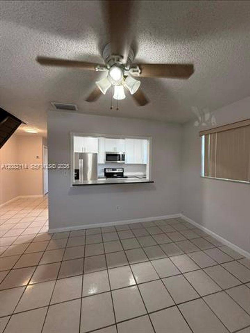 2433 SW 11th St Th, Miami, FL 33135 - Townhouse for Rent - Image 10
