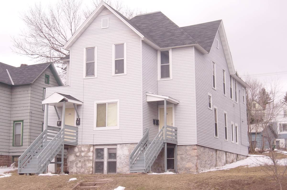 2113 W 3rd St, Duluth, MN 55806 - Apartment for Rent