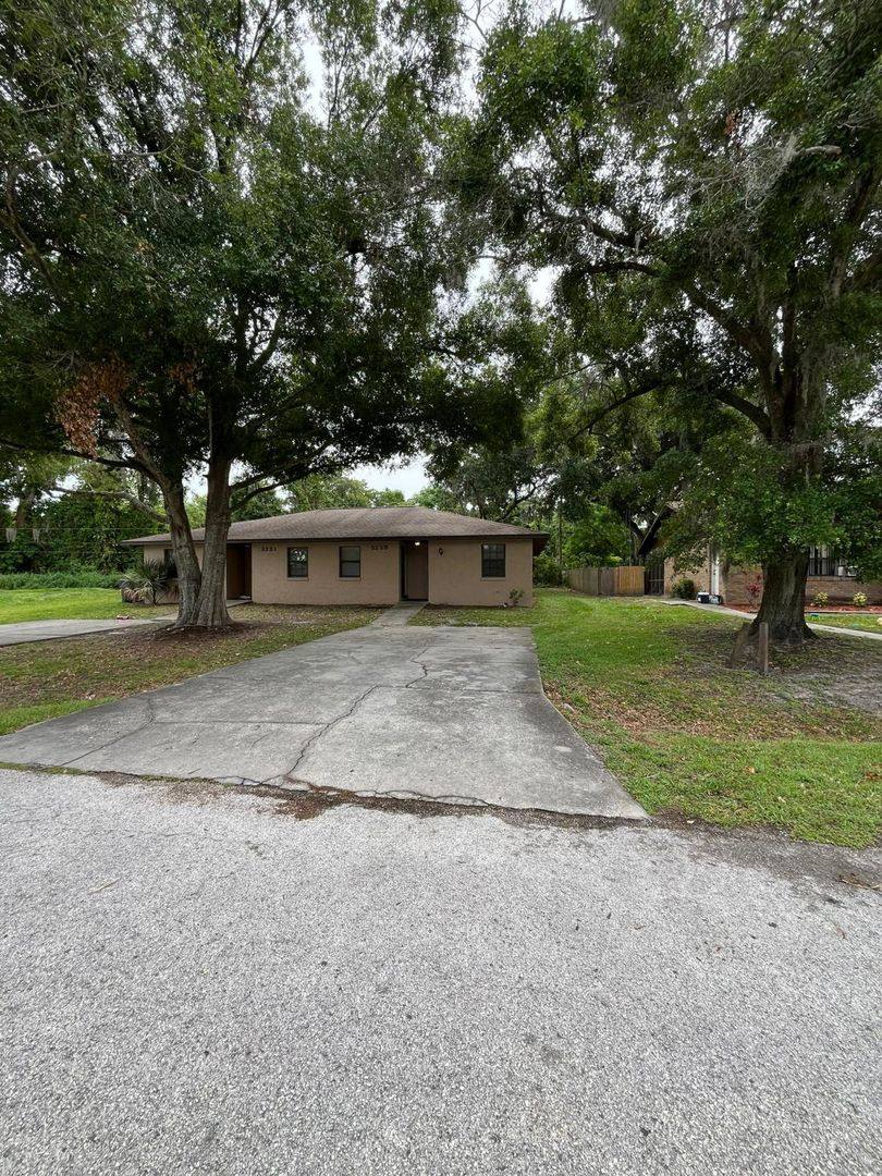 3229-3231 Julia Court, Lakeland, FL 33810 - Apartment for Rent - Image 1