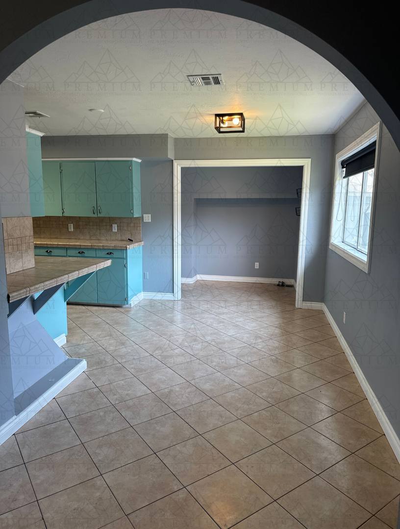 1420 Oregon St, The Dalles, OR 97058 - House for Rent - Image 3