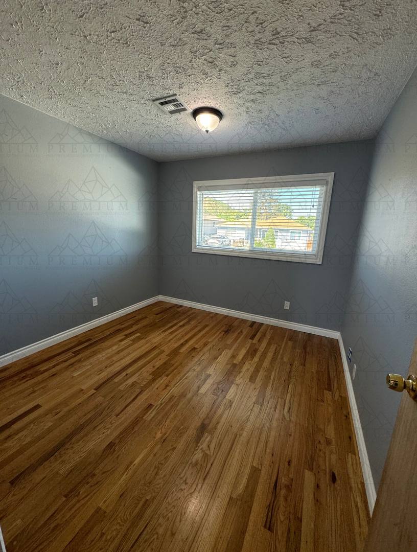 1420 Oregon St, The Dalles, OR 97058 - House for Rent - Image 7