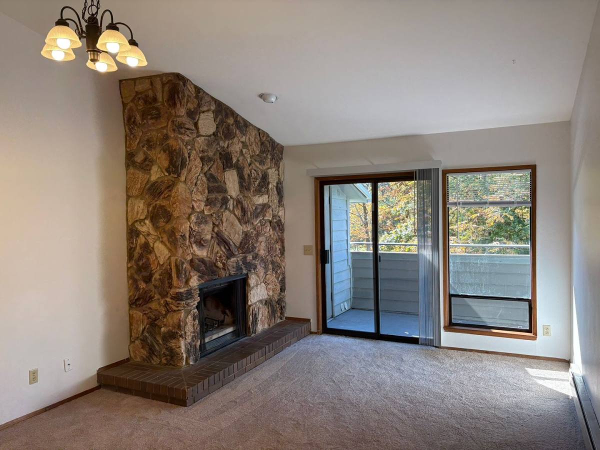 Juniper Court, 885 3rd Ave NW, Issaquah, WA 98027 - Apartment for Rent - Image 3