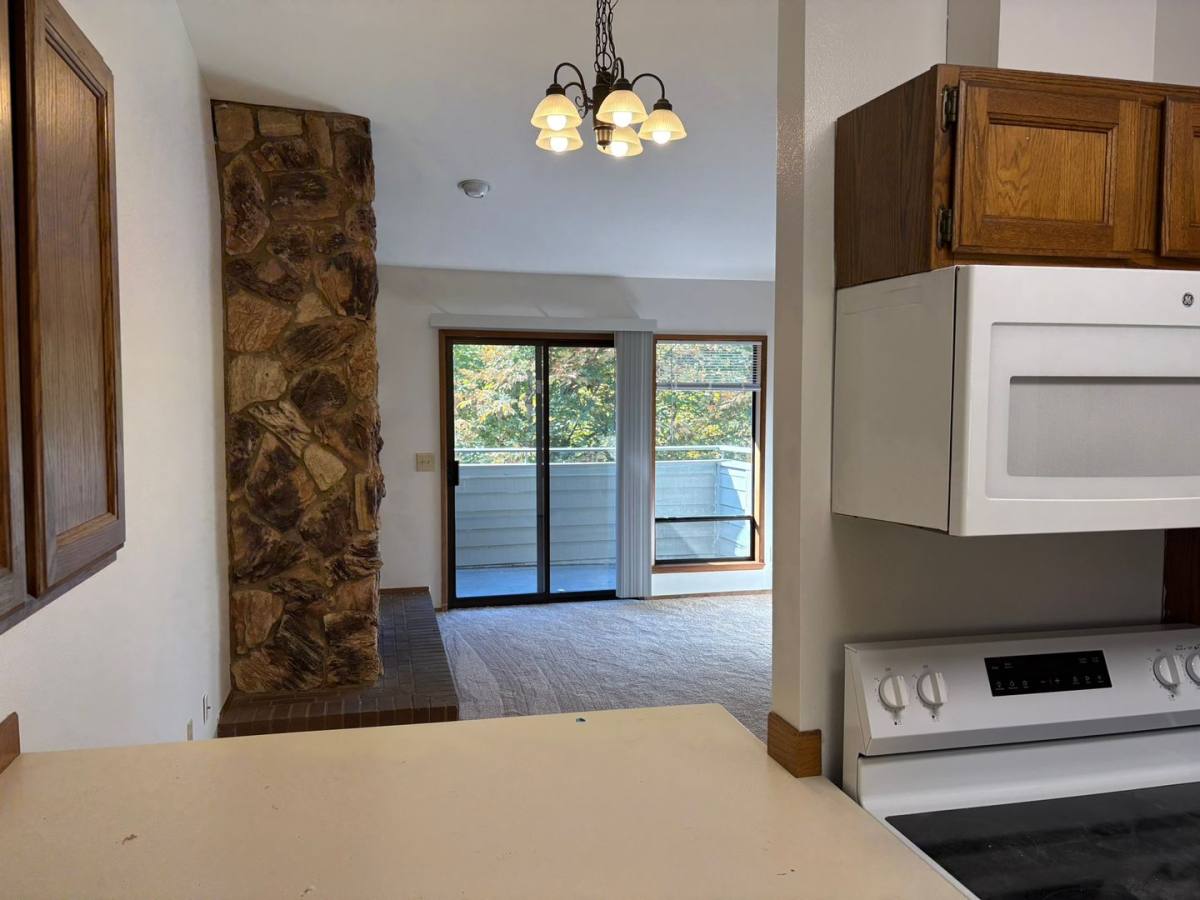 Juniper Court, 885 3rd Ave NW, Issaquah, WA 98027 - Apartment for Rent - Image 4