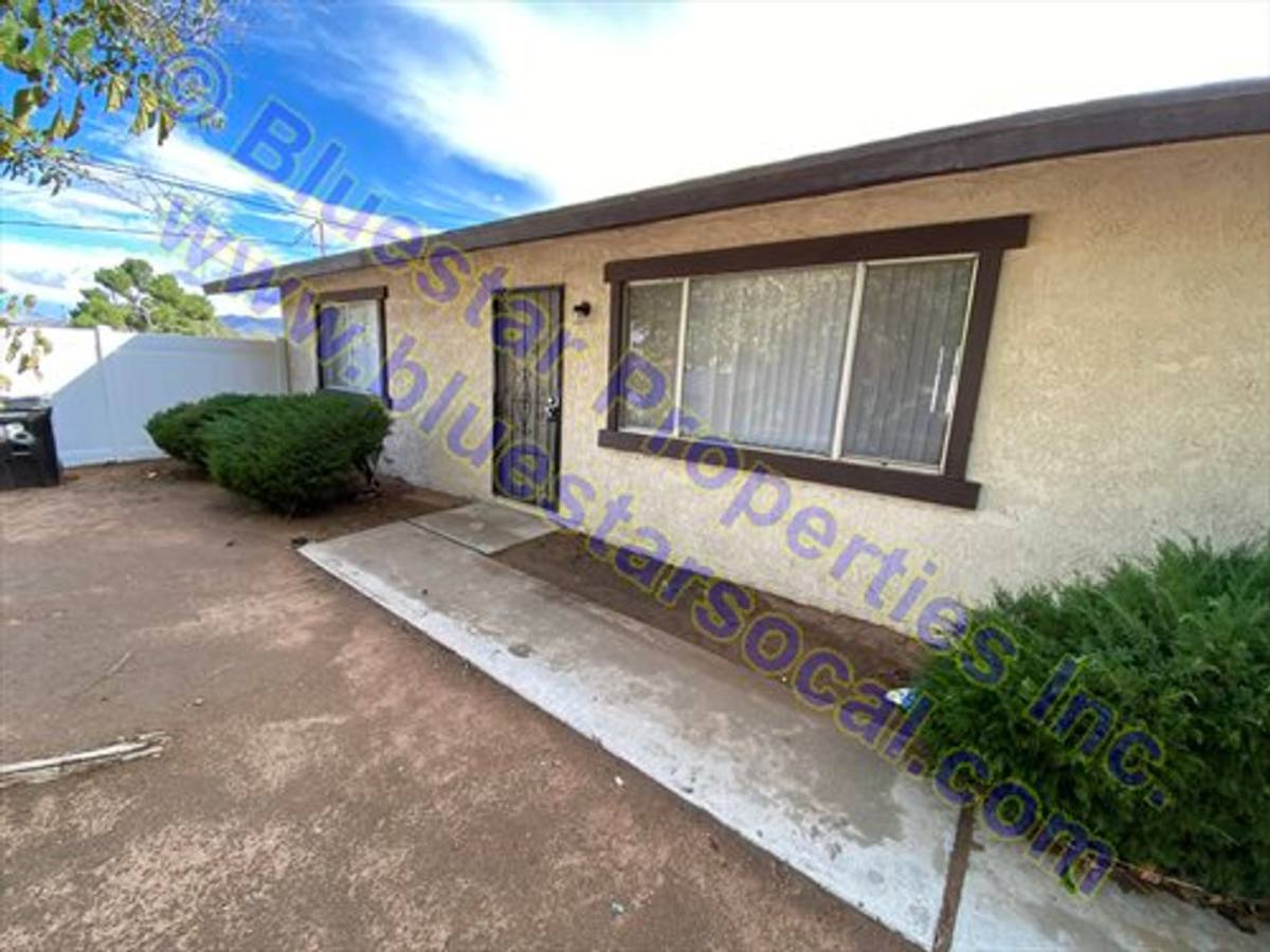 Apartment for rent at 15927 Sago, Apple Valley, CA 92307