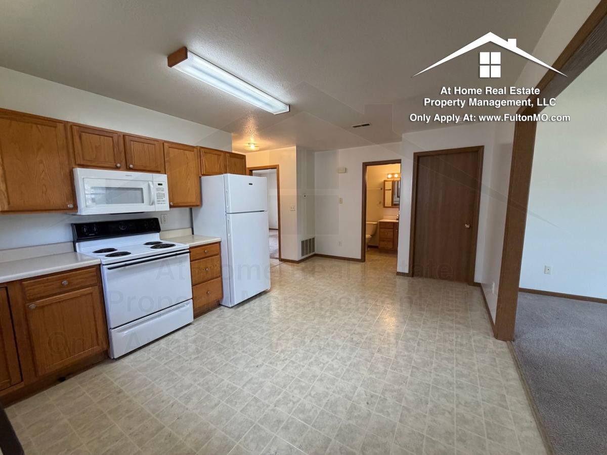 436-438 Sabre Circle, Fulton, MO 65251 - Apartment for Rent - Image 8