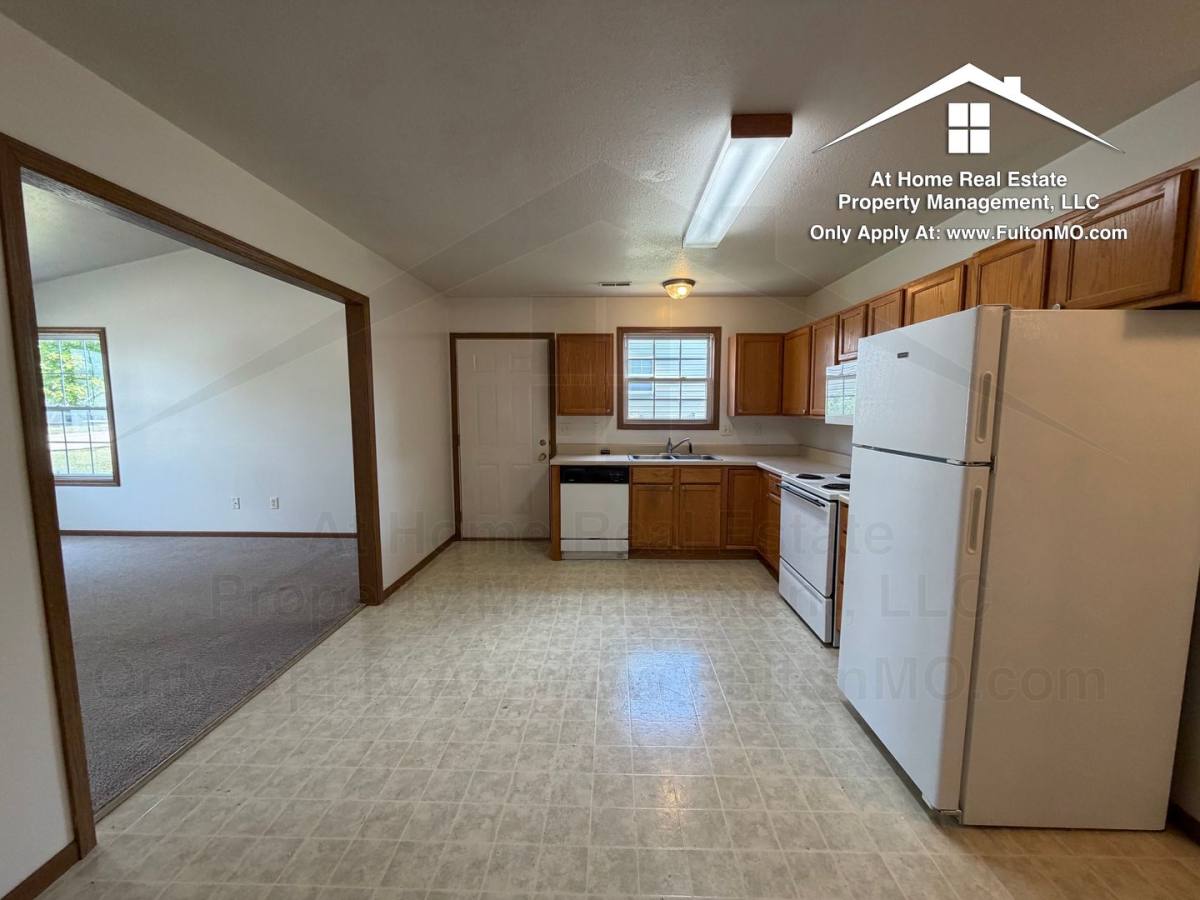 436-438 Sabre Circle, Fulton, MO 65251 - Apartment for Rent - Image 7