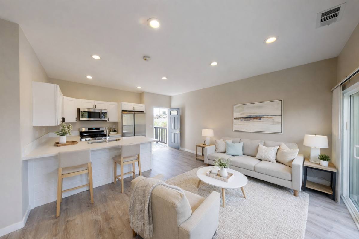 Townhouse for rent at 5088 Faber Way, San Diego, CA 92115