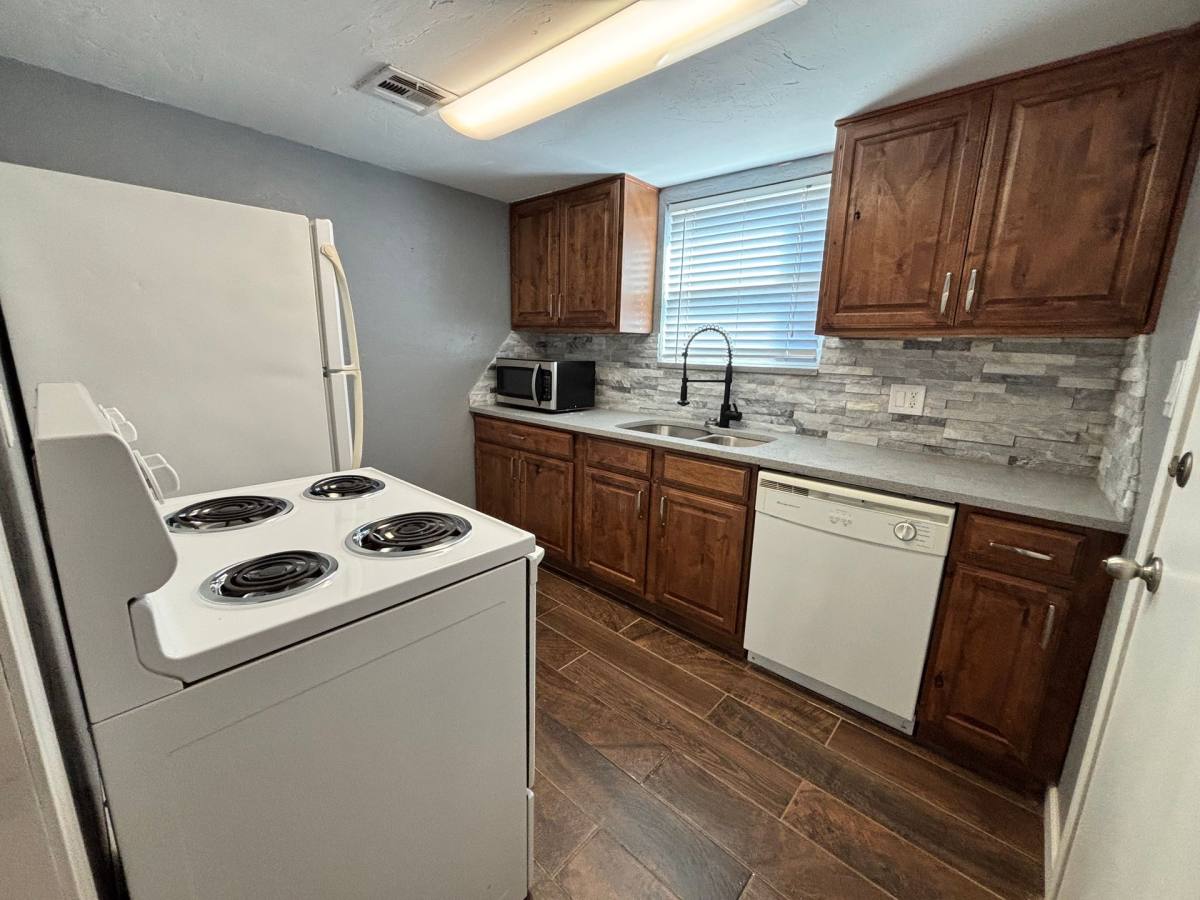 1827 E Lindsey St #3, Norman, OK 73071 - Condo for Rent - Image 7