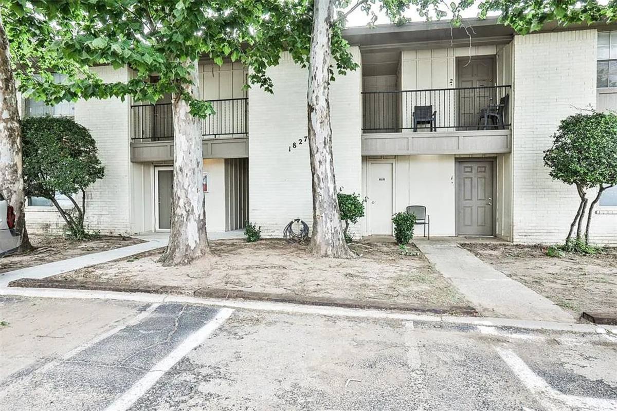 1827 E Lindsey St #3, Norman, OK 73071 - Condo for Rent - Image 2