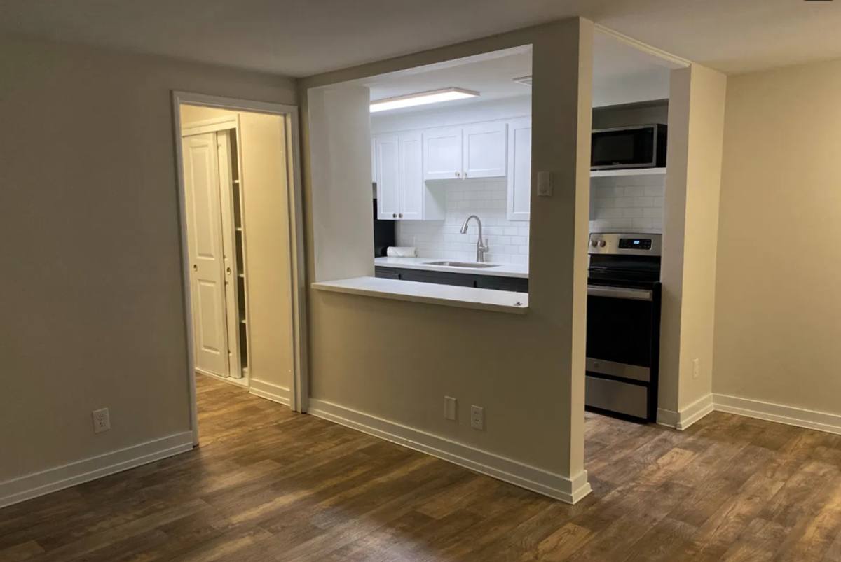 Apartment for rent at 6312 Phinney Ave N, Seattle, WA 98103