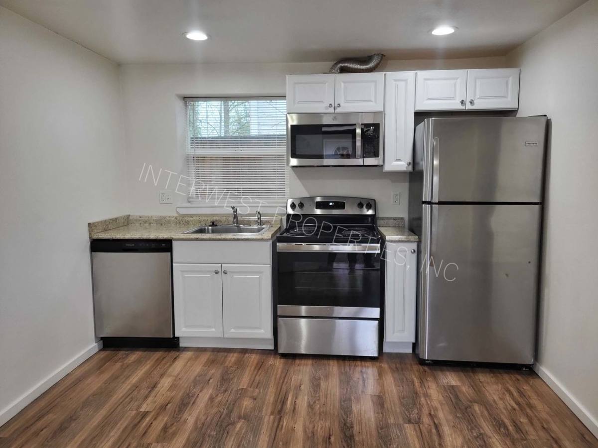 2451-2473 Trade St SE, Salem, OR 97301 - Apartment for Rent - Image 3