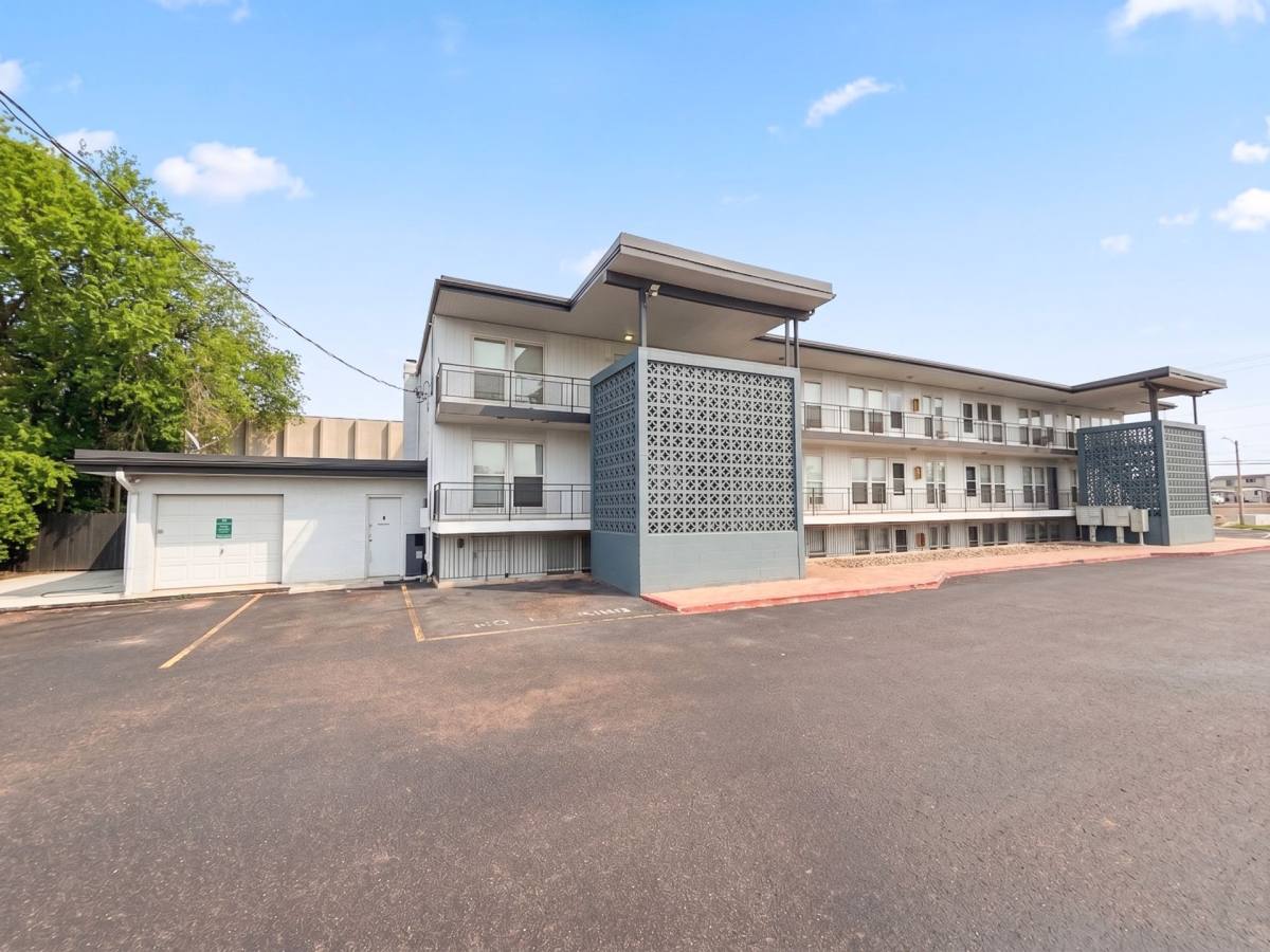 2130 E Boulder St, Colorado Springs, CO 80909 - Apartment for Rent - Image 1