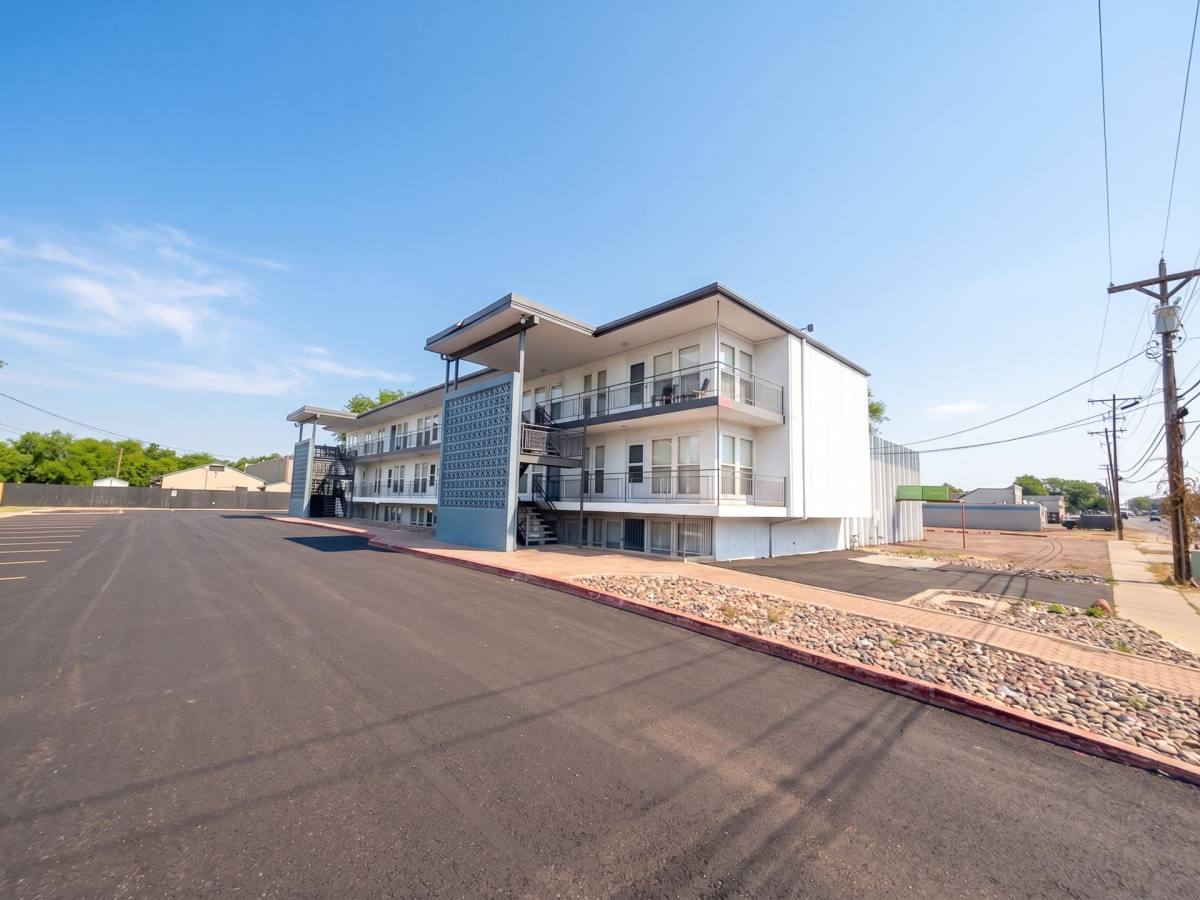 2130 E Boulder St, Colorado Springs, CO 80909 - Apartment for Rent - Image 2