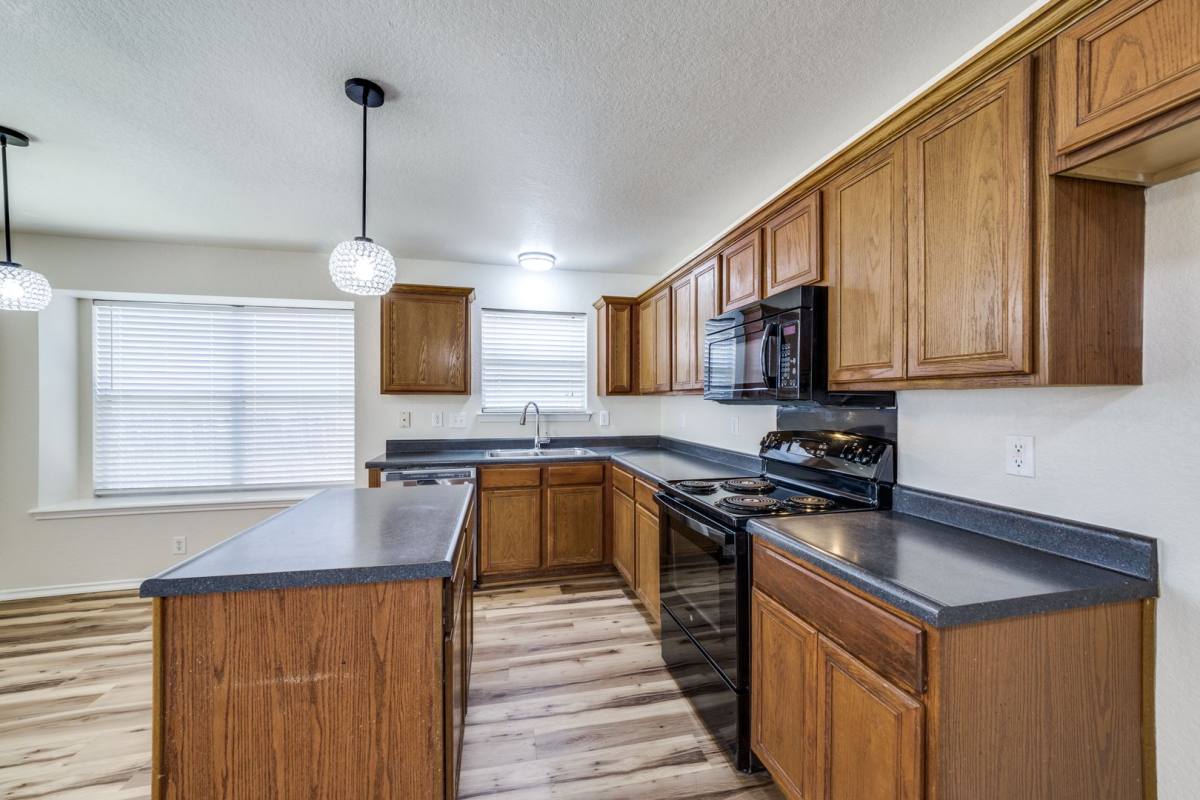 2434 Dove Crossing, New Braunfels, TX 78130 - House for Rent - Image 6