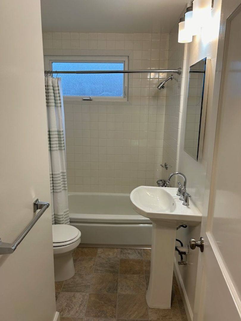 1735 Cottage Grove Ave, San Mateo, CA 94401 - House for Rent - Image 8