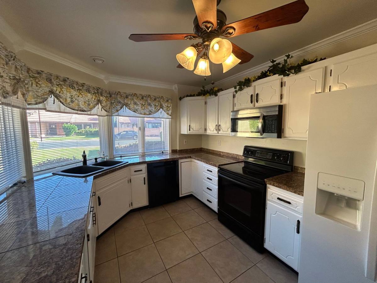545 S Valley View Dr #29, St. George, UT 84770 - House for Rent - Image 3