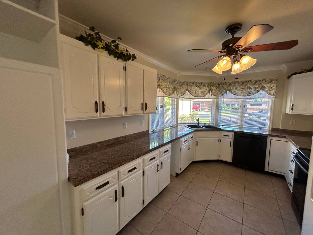 545 S Valley View Dr #29, St. George, UT 84770 - House for Rent - Image 2