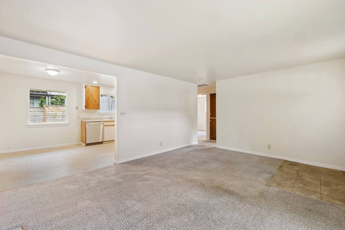 12305 15th Ave NE, Seattle, WA 98125 - Apartment for Rent - Image 8