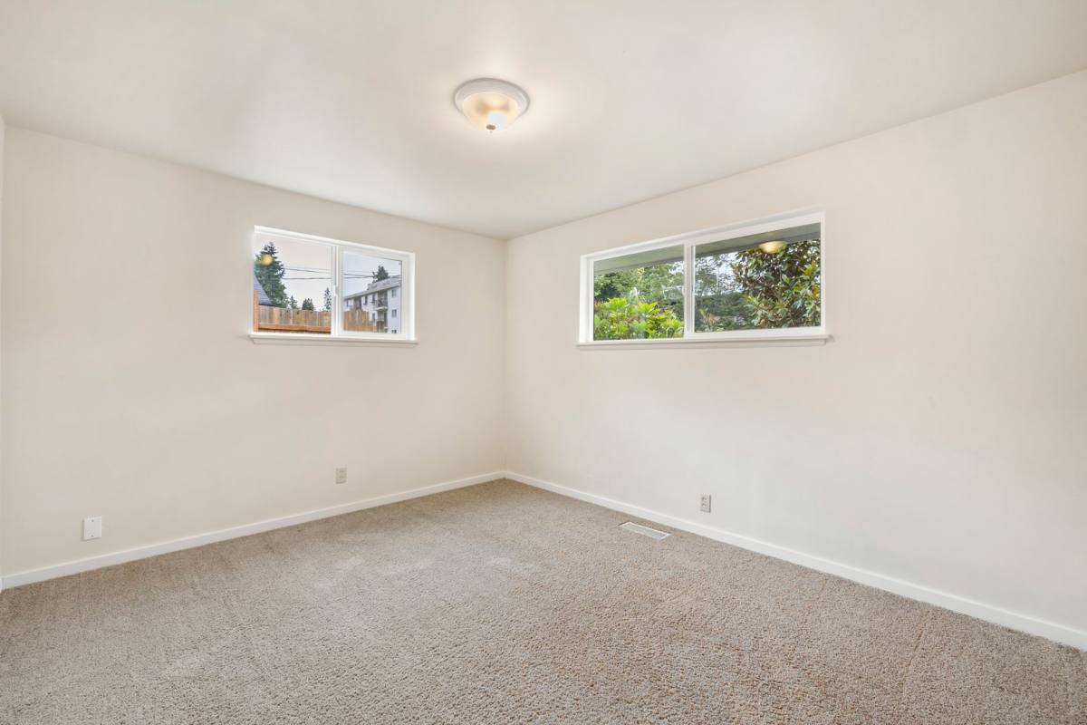 12305 15th Ave NE, Seattle, WA 98125 - Apartment for Rent - Image 9