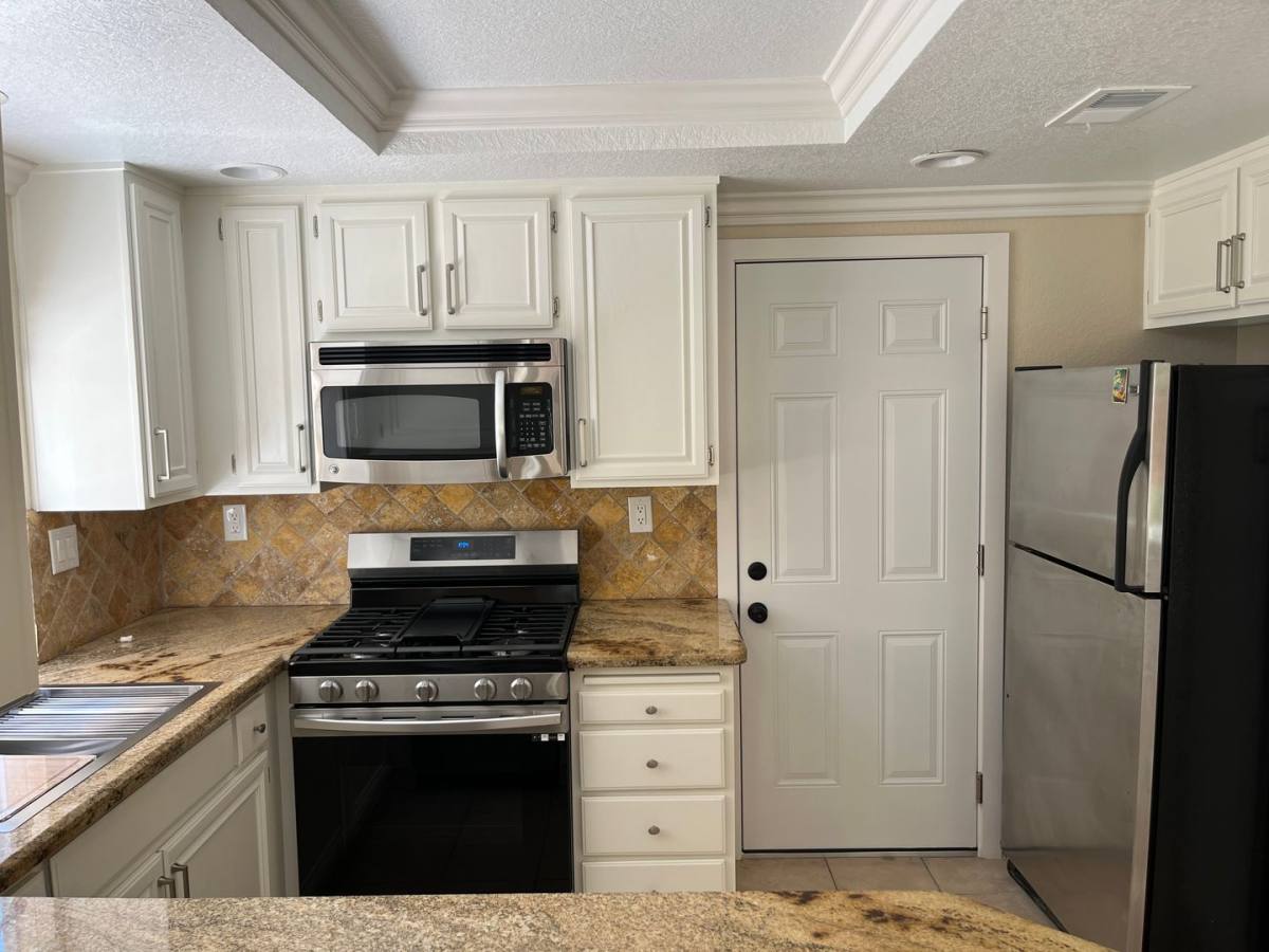 1212 Woodview Dr, Oceanside, CA 92056 - House for Rent - Image 4