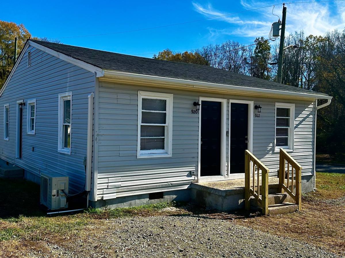 Apartment for rent at 920 Holt St, Lexington, NC 27292