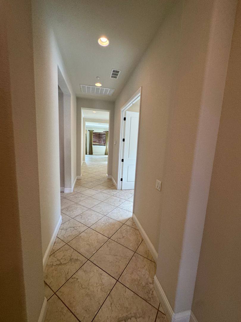 2233 Coryton Lane, Roseville, CA 95747 - House for Rent - Image 9