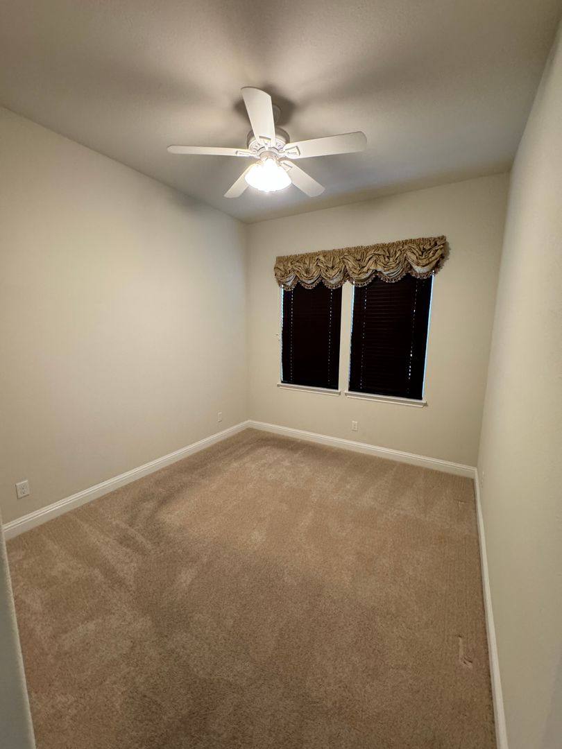 2233 Coryton Lane, Roseville, CA 95747 - House for Rent - Image 5
