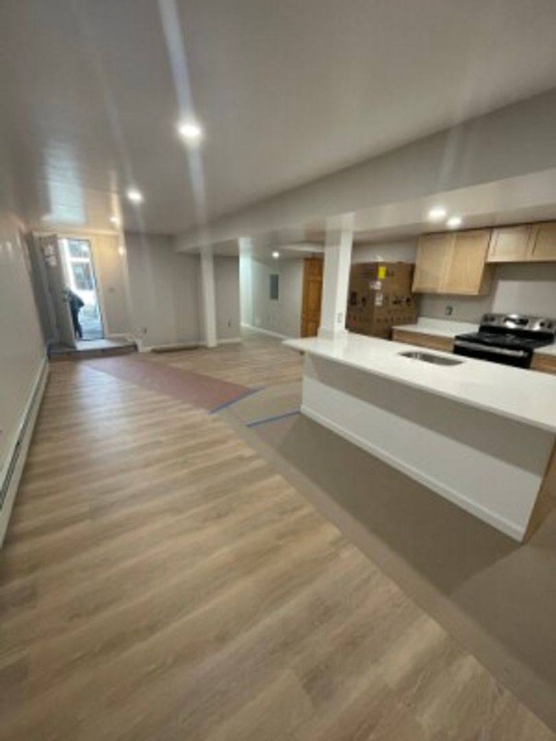 211 St Paul St #C, Brookline, MA 02445 - Apartment for Rent