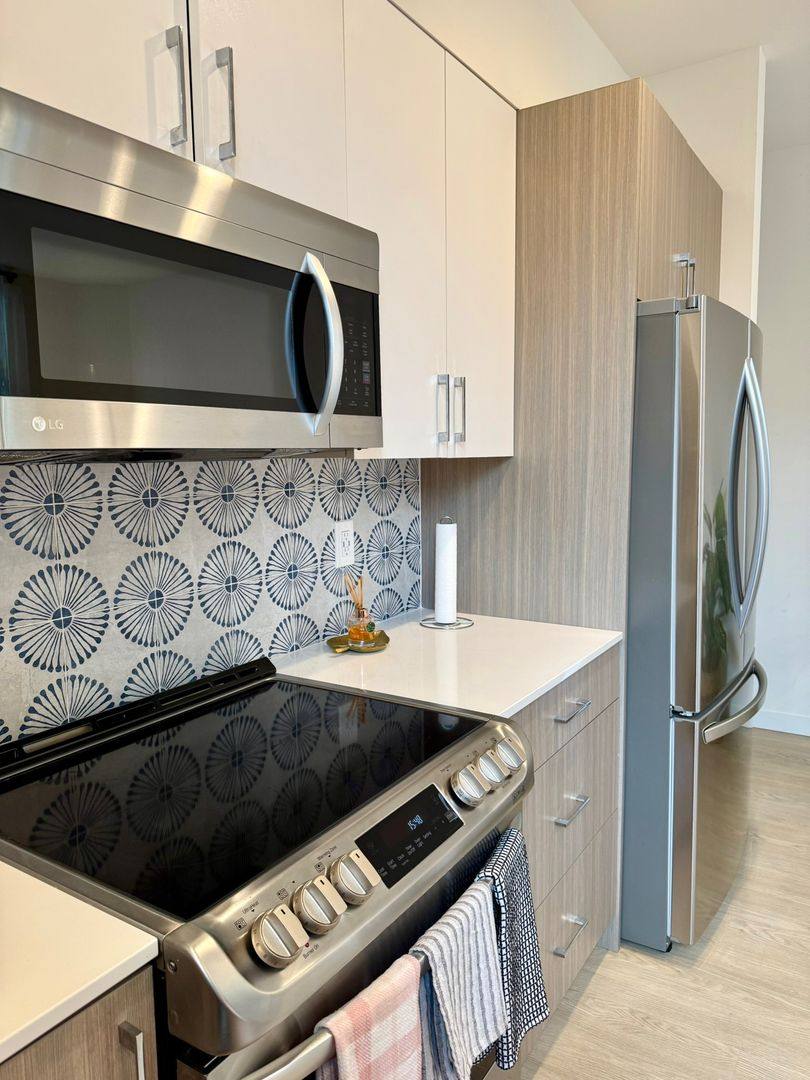 8319A 14th Ave NW, Seattle, WA 98117 - Townhouse for Rent - Image 6
