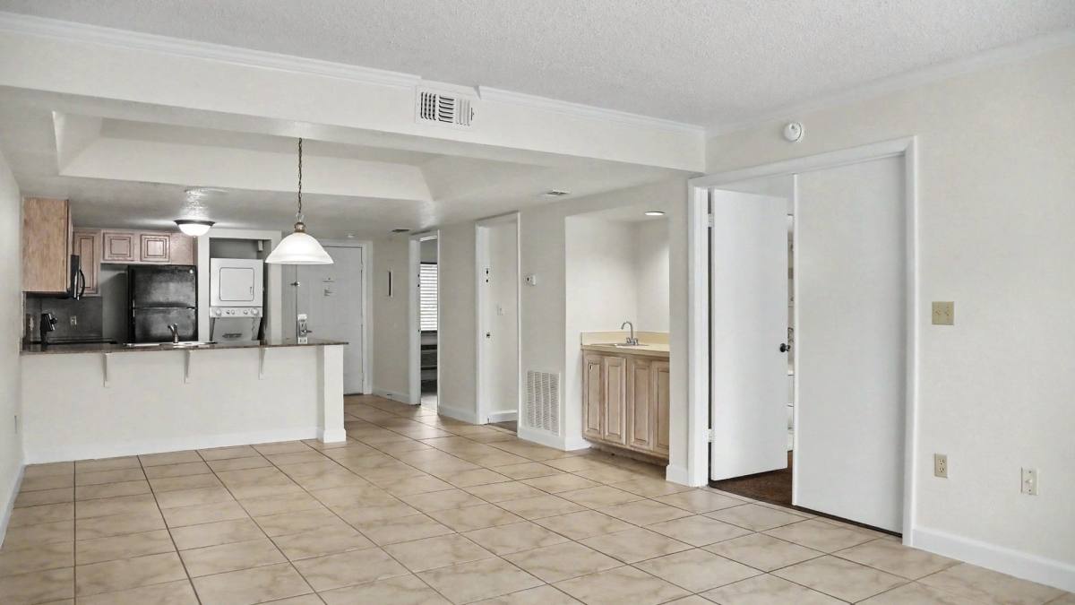 The Oaks, 2791 N Poinciana Blvd, Kissimmee, FL 34746 - Condo for Rent - Image 3