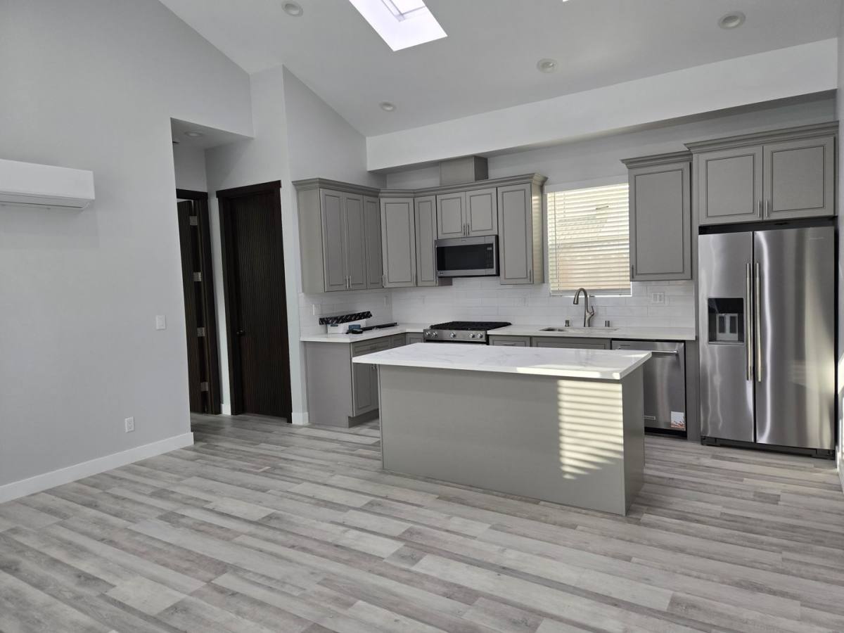 17814 Florwood Ave, Torrance, CA 90504 - House for Rent - Image 2