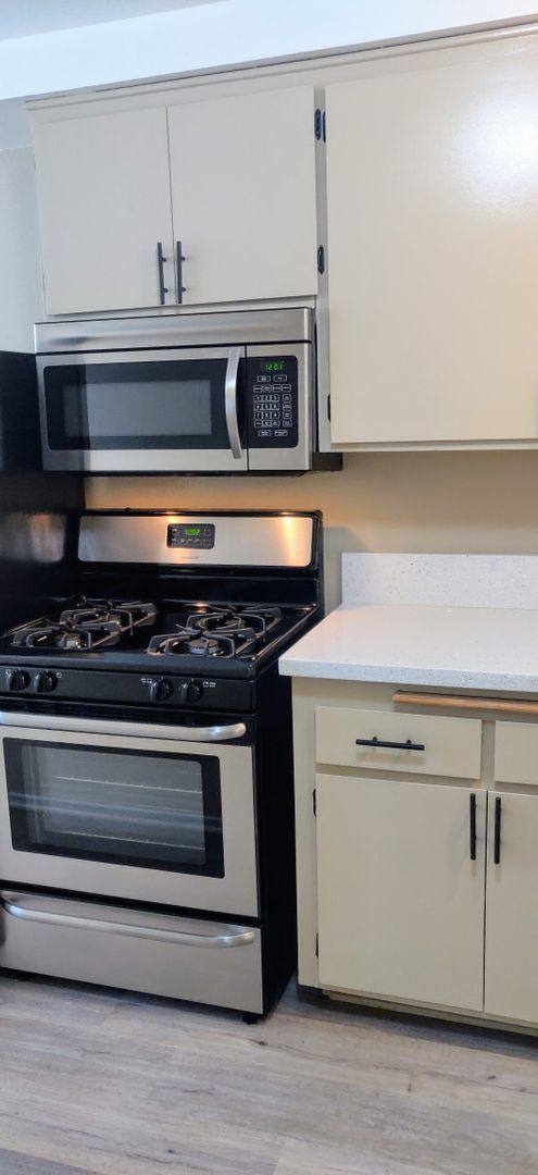 Archview Terrace, 4248 Arch Dr, Studio City, CA 91604 - Apartment for Rent - Image 2