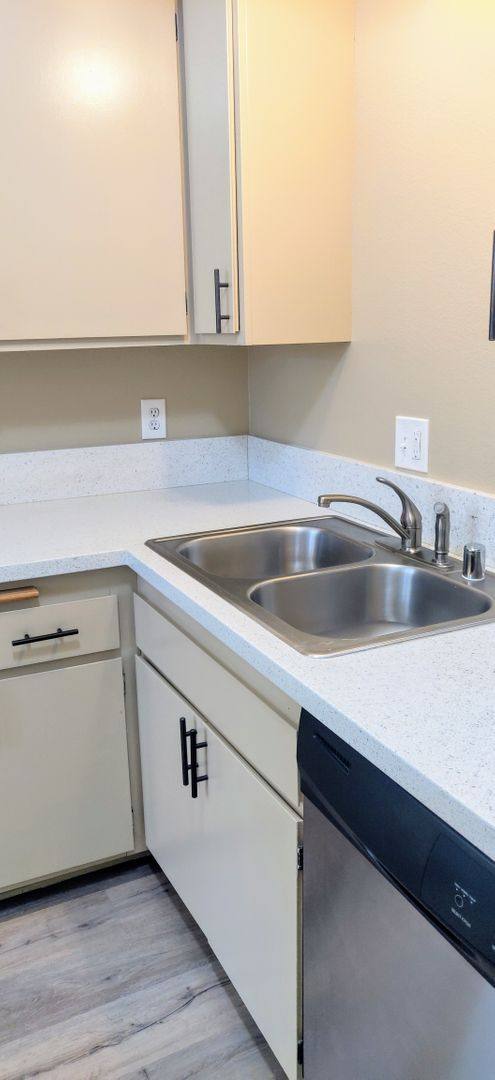 Archview Terrace, 4248 Arch Dr, Studio City, CA 91604 - Apartment for Rent - Image 3