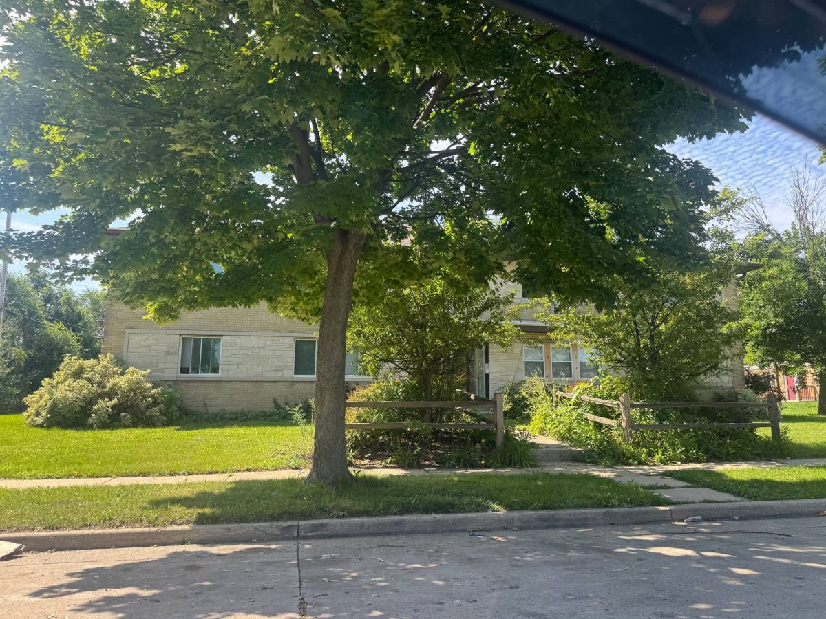 Apartment for rent at 6039 N 63rd St, Milwaukee, WI 53218