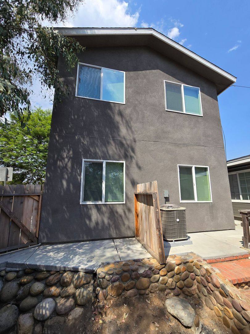 Townhouse for rent at 6238 Adobe Dr, San Diego, CA 92115