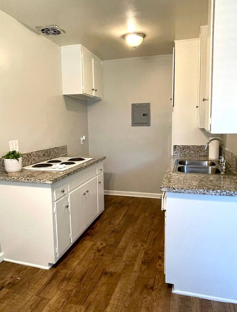 Whittwood Pointe, 10114 Scott Ave, Whittier, CA 90603 - Apartment for Rent - Image 6