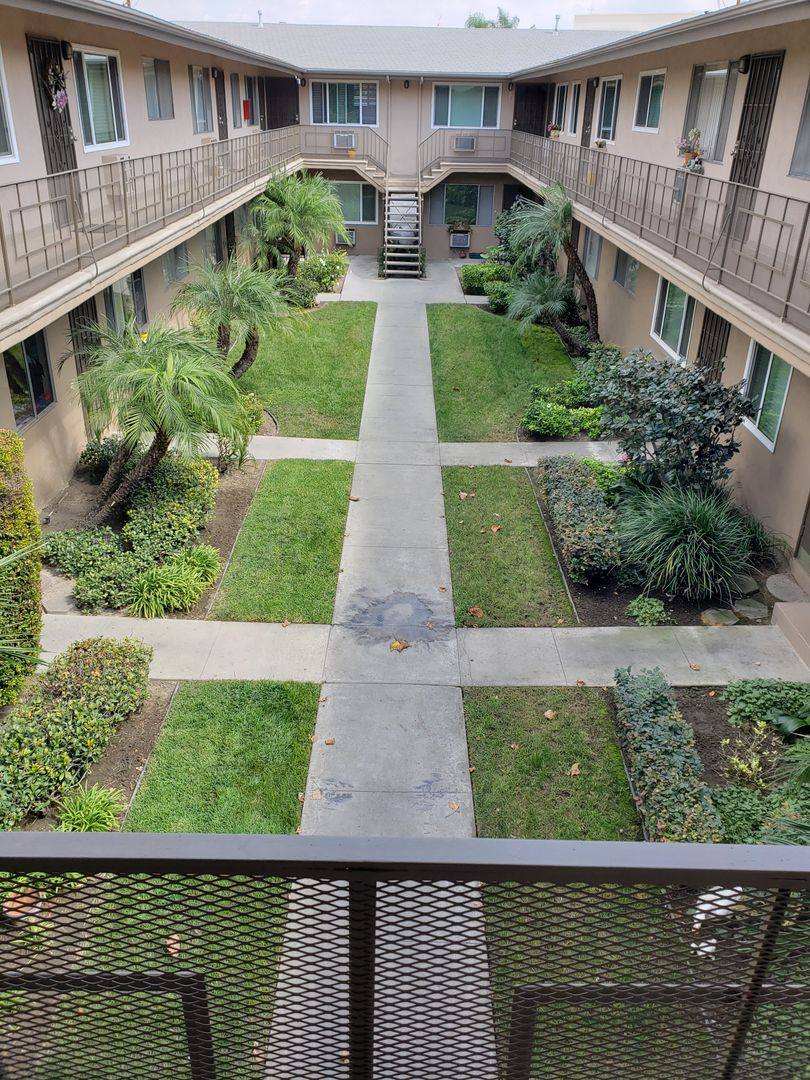 Whittwood Pointe, 10114 Scott Ave, Whittier, CA 90603 - Apartment for Rent - Image 3