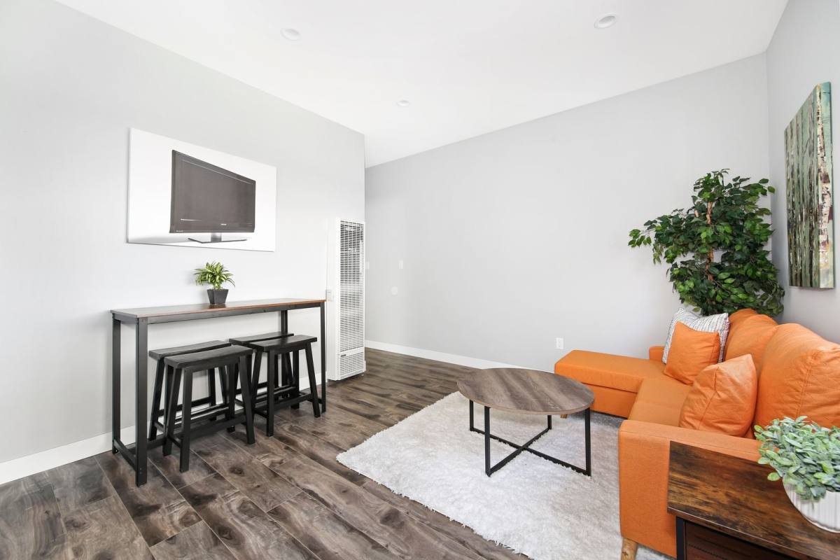 939 W 66th, Los Angeles, CA 90044 - Apartment for Rent - Image 5
