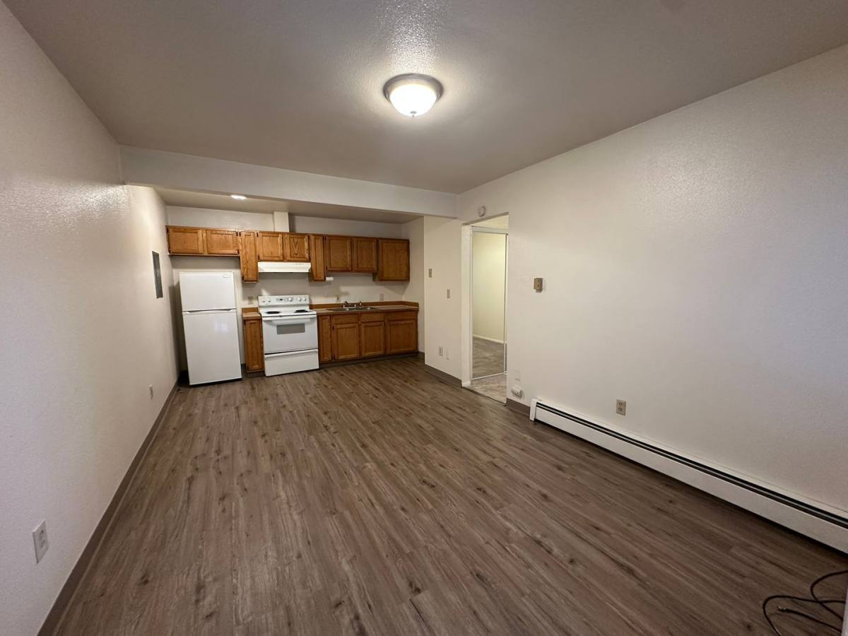 Wwa - West Wind Annex, 2224 D St, Anchorage, AK 99503 - Apartment for Rent - Image 1