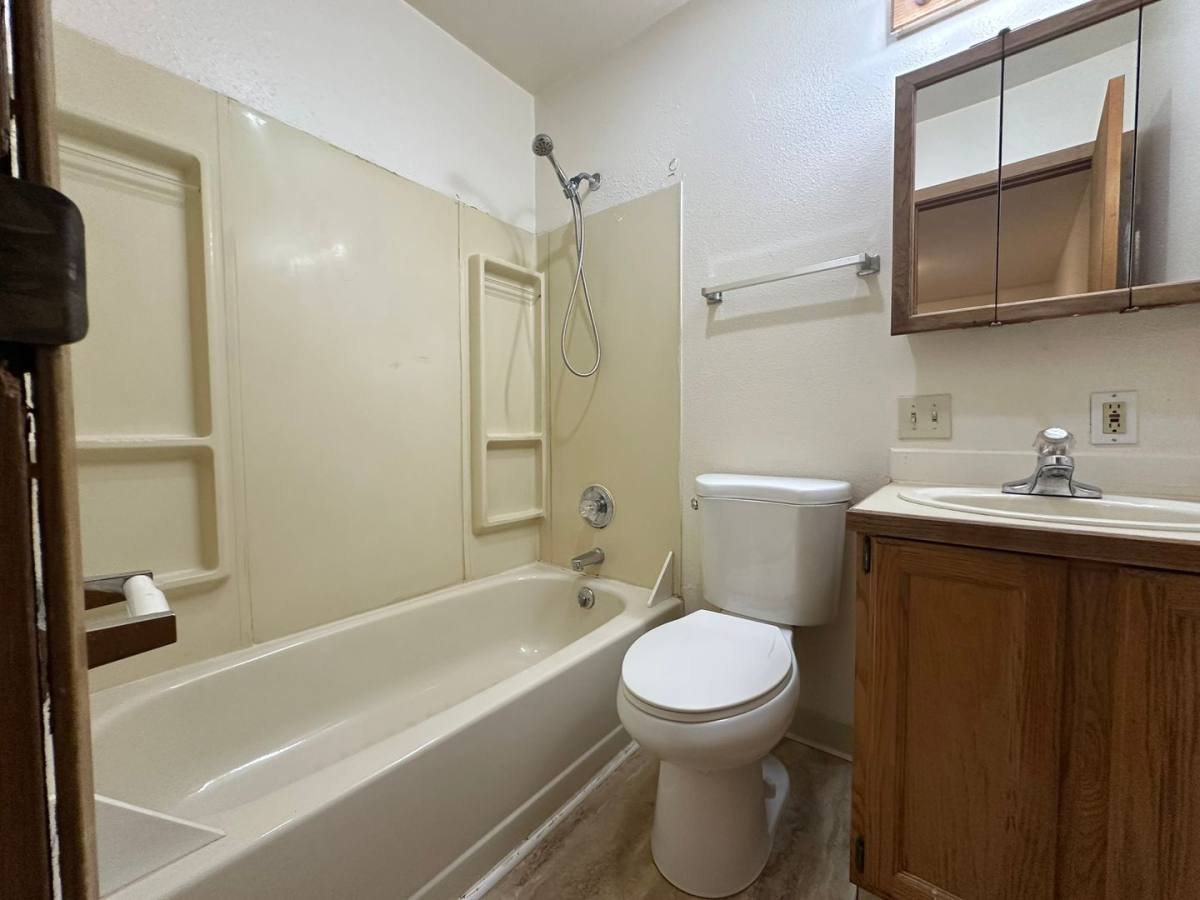 Wwa - West Wind Annex, 2224 D St, Anchorage, AK 99503 - Apartment for Rent - Image 6