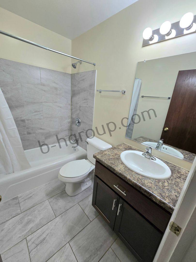 4705 42nd Ave, Kenosha, WI 53144 - Apartment for Rent - Image 9
