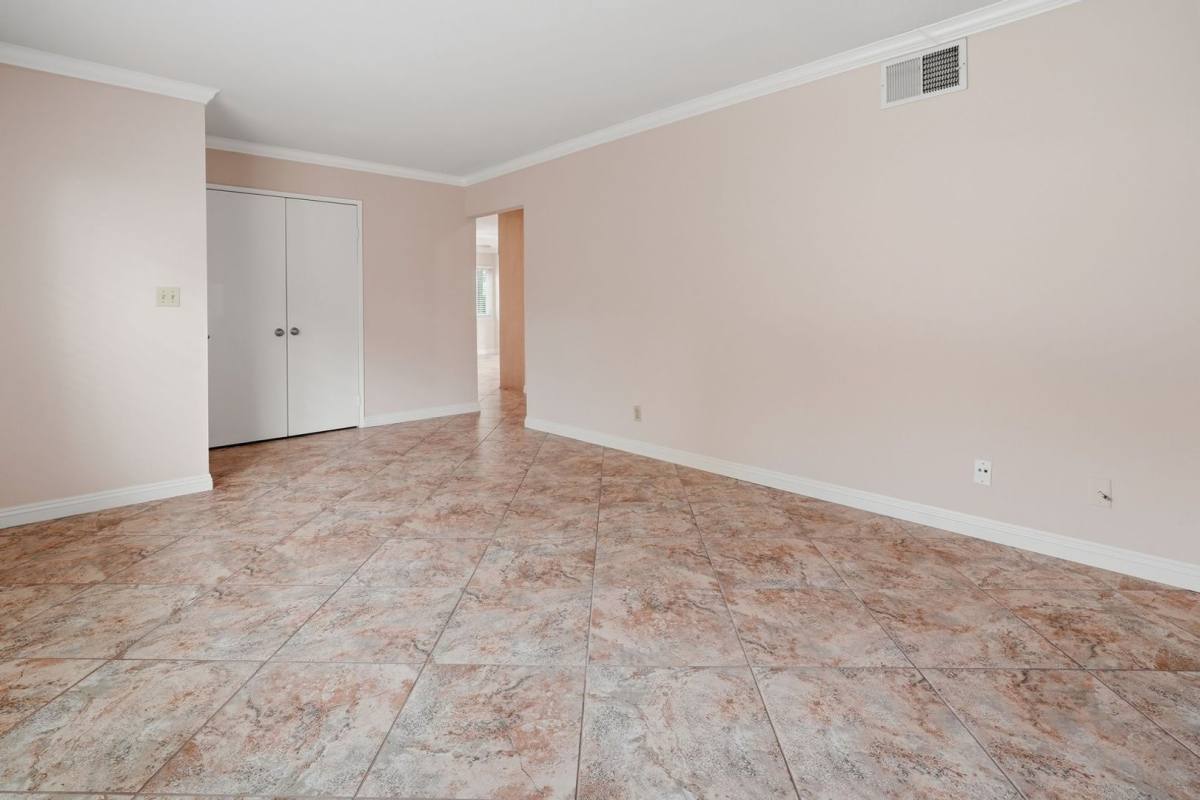 23241 Redbud Ridge Circle, Valencia, CA 91354 - House for Rent - Image 5